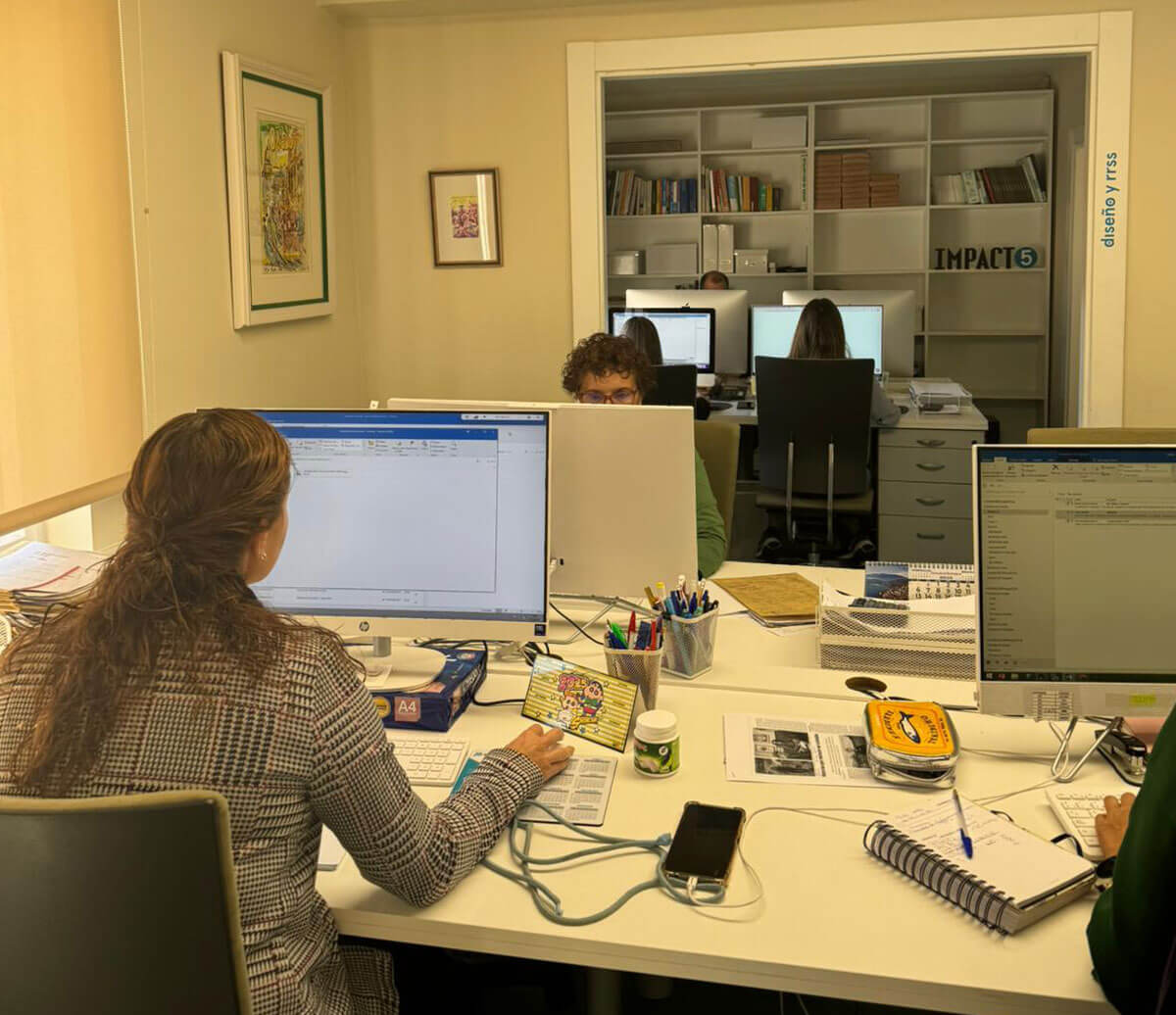 oficina-impact5-trabajadores-en-las-oficinas